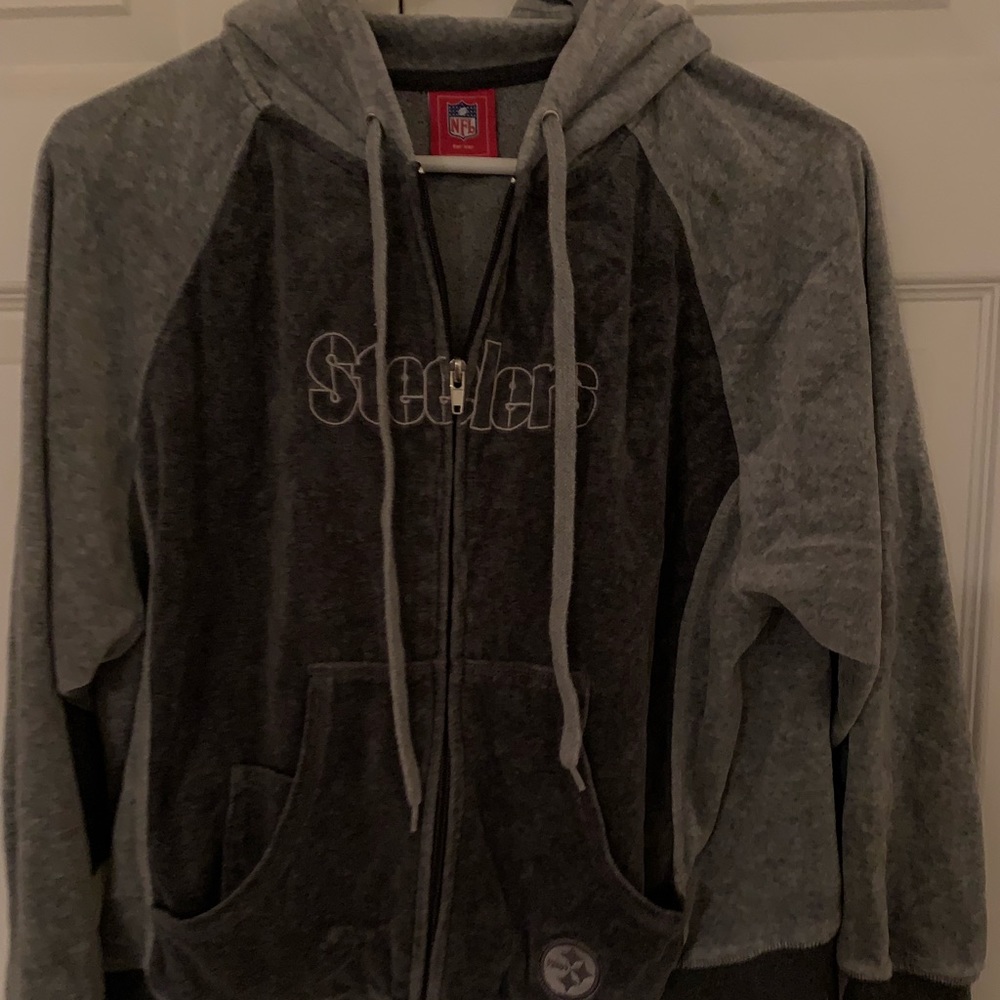 WOMENS OFFICIAL NFL STEELERS  GRAY HOODIE -  SMALL